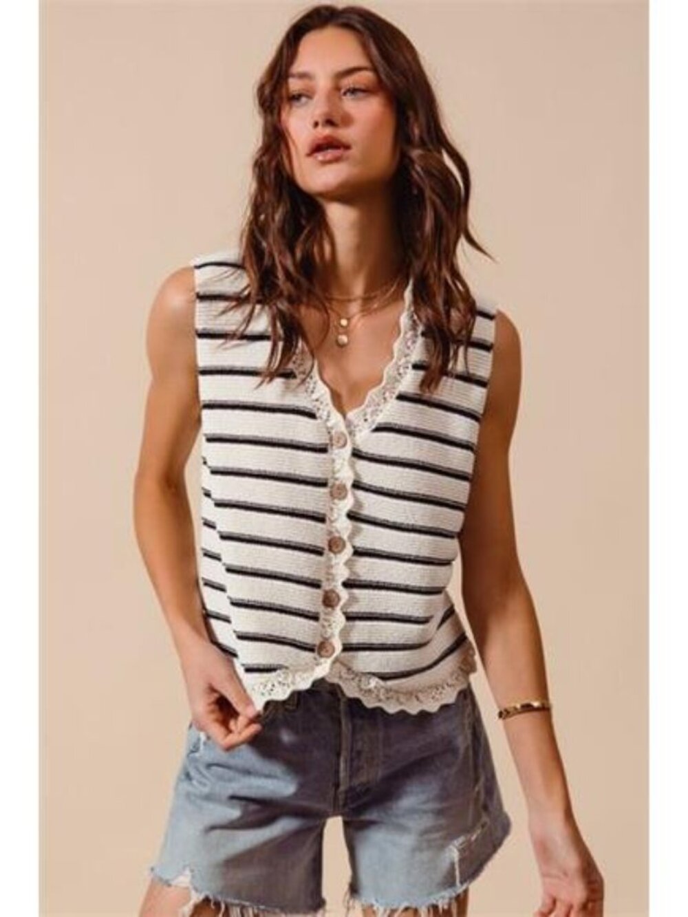 SO ME Buttoned Front Stripe Texture Knitted Sweater Vest - Picture 5 of 11
